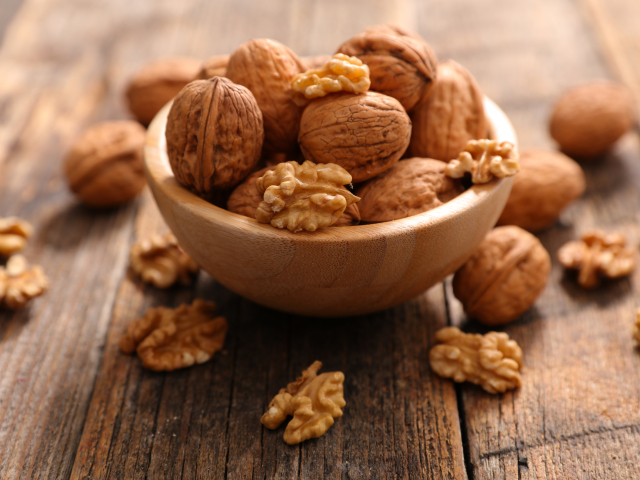 bowl of walnut